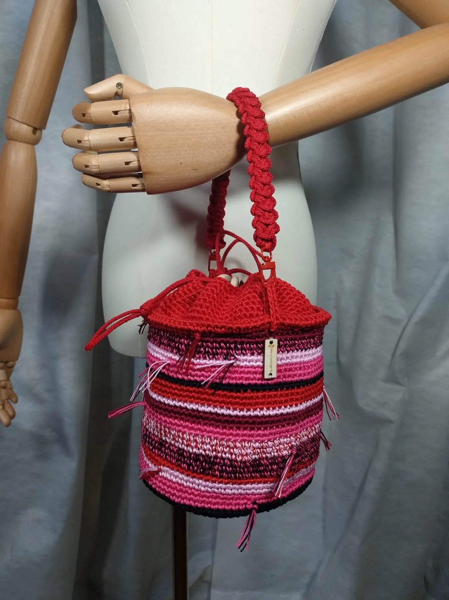 Matteo - Borsa uncinetto un secchiello unico colorato e versatile REM fatto a mano per te
