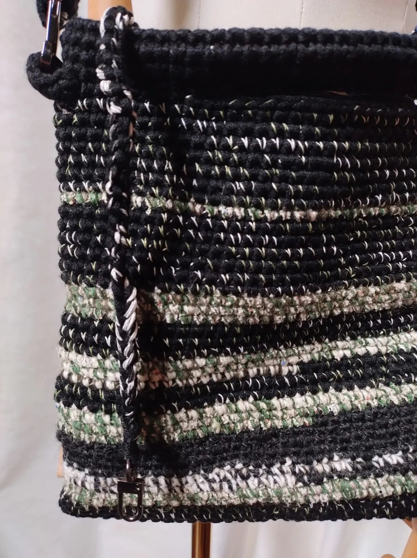 'Maria' Borsa in Lana Artigianale - Unione di Stile e Funzionalità REM fatto a mano per te