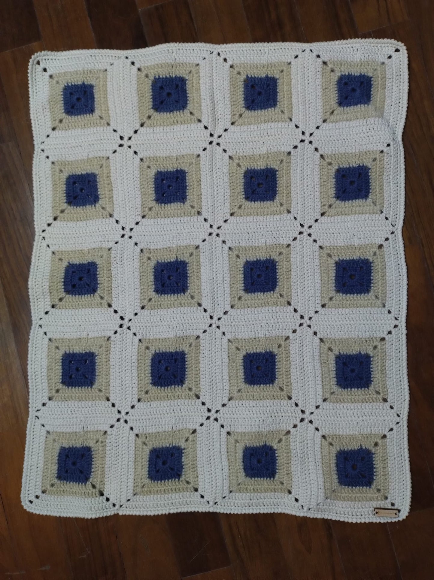 Serie ‘Lea’ - Copertine per Neonato in Filati Pregiati