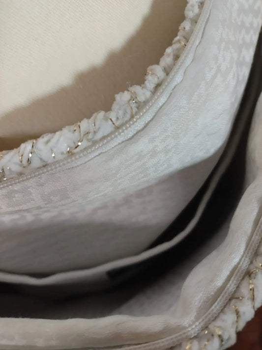 ‘Zoe’ Borsa con Ricamo a Specchietti - Stile Trascendente per Ogni Stagione rem_fattoamanoperte