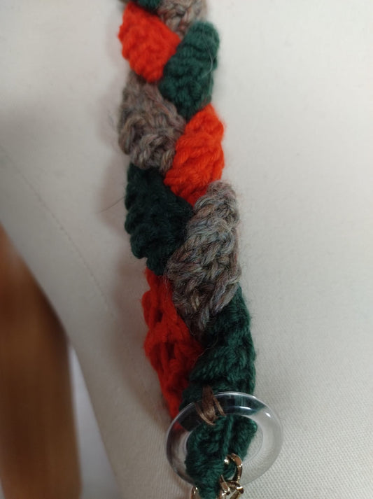 ‘Vera’ Borsa in Lana Multicolore - Un Arcobaleno Invernale di Stile e Calore