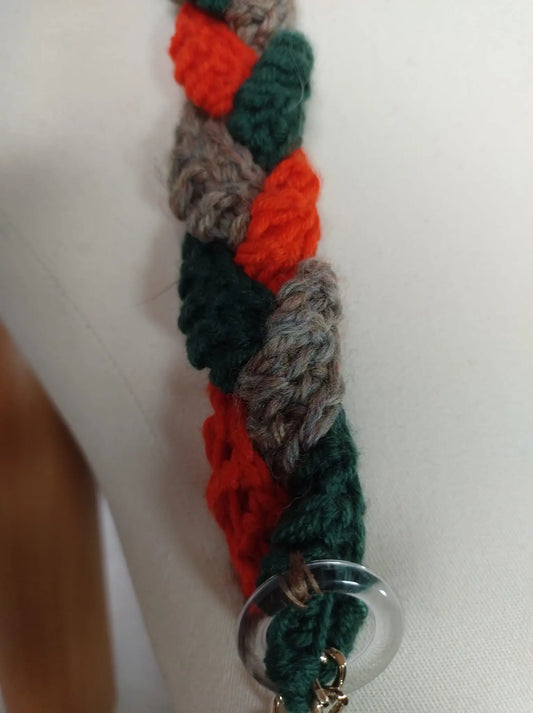 ‘Vera’ Borsa in Lana Multicolore - Un Arcobaleno Invernale di Stile e Calore rem_fattoamanoperte