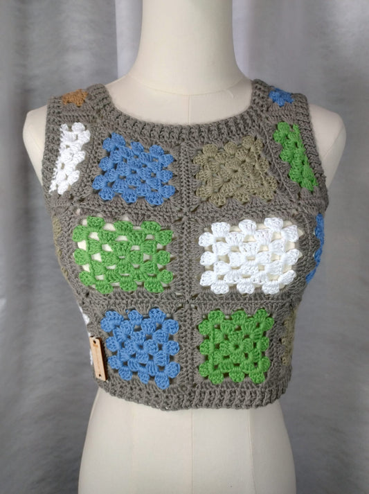 'Elisabetta' Maglia all’uncinetto - Esplosione di Colore e Stile Sostenibile