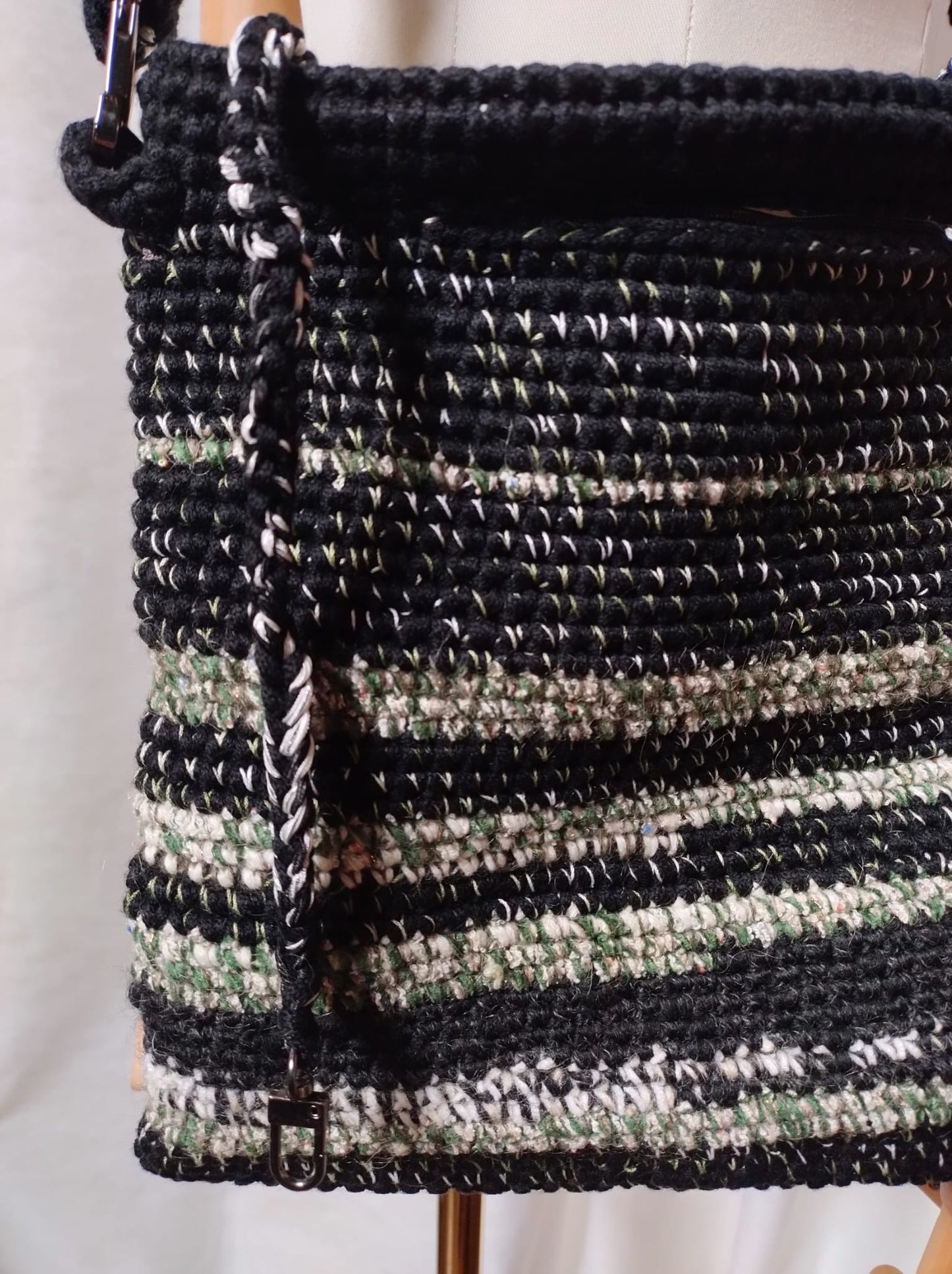 'Maria' Borsa in Lana Artigianale - Unione di Stile e Funzionalità