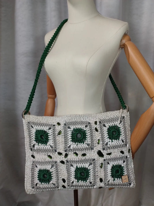 ‘Zoe’ Borsa con Ricamo a Specchietti - Stile Trascendente per Ogni Stagione rem_fattoamanoperte