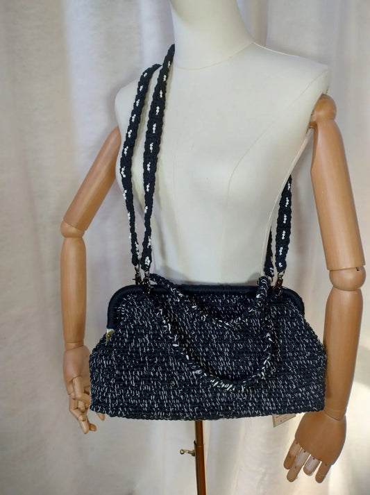 'Lavinia' Borsa in Lana - Eleganza Funzionale con Chiusura a Scatto REM fatto a mano per te