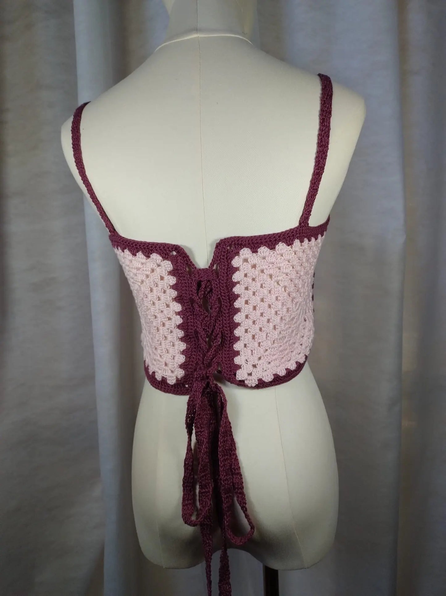 'Gregorio' Top all’uncinetto - Eleganza Estiva e Comodità Regolabile rem_fattoamanoperte