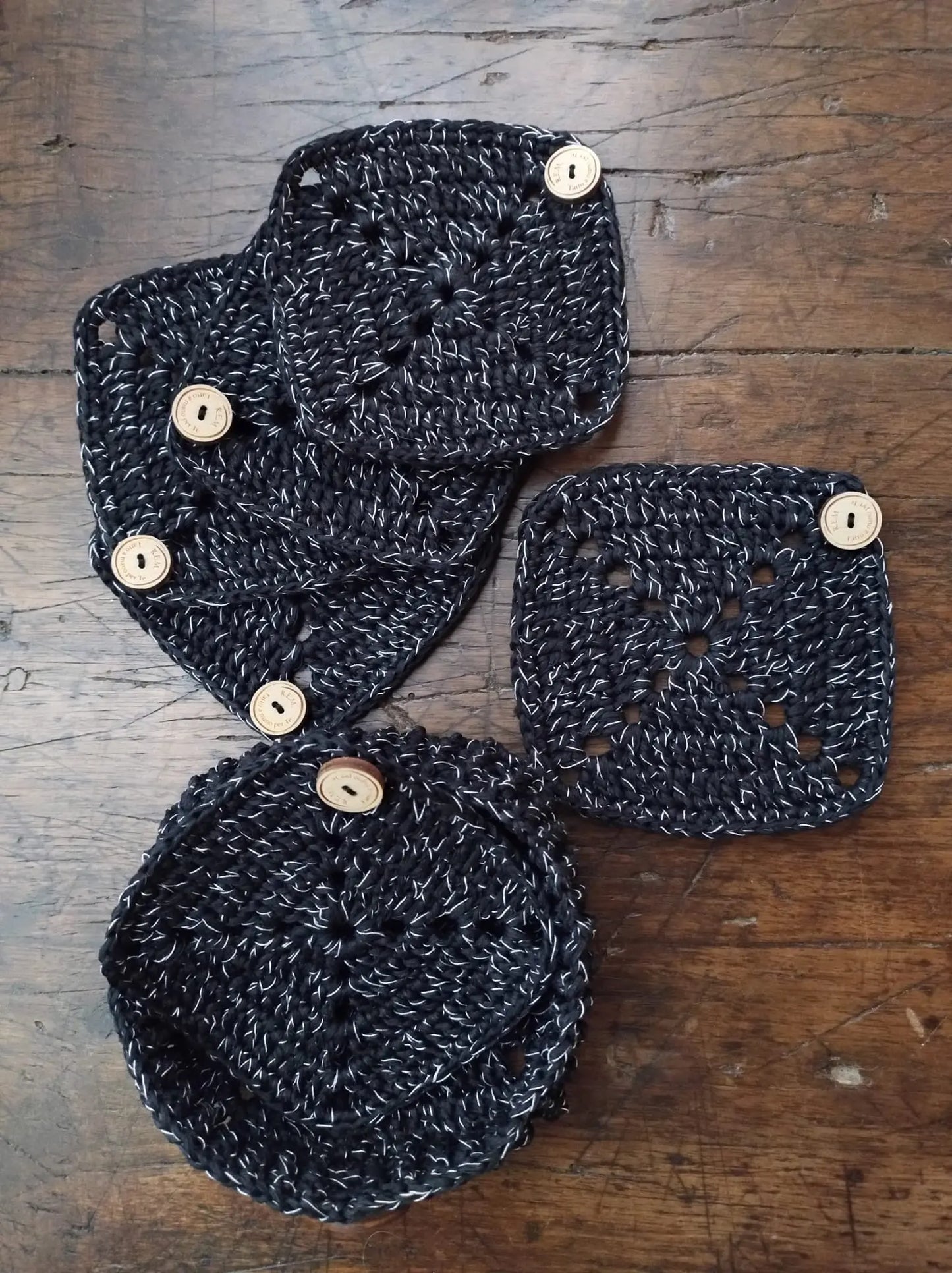 ORE LIETE – Sottobicchiere uncinetto Il rituale delle piccole gioie quotidiane REM fatto a mano per te